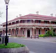 Jens Town Hall Hotel - Rent Accommodation