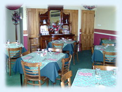 Coach Lamp Motel - Rent Accommodation 3