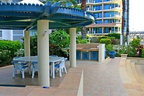 AA Oceana On Broadbeach - Rent Accommodation 1