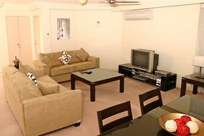 AA Oceana On Broadbeach - Rent Accommodation 2