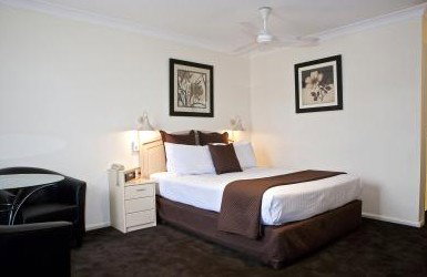 Central Caleula Motor Lodge - Rent Accommodation 2