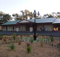 Sanctuary House Resort Motel - Rent Accommodation