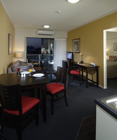 Central Brunswick Apartment Hotel - Rent Accommodation 2