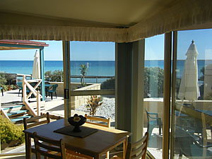 The Macs Beachfront Villas - Rent Accommodation 0