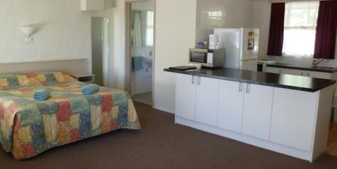 Alice Motor Inn - Rent Accommodation 4