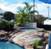 Estoril On Moffat Holiday Apartments - Rent Accommodation