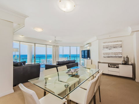 AA Oceana On Broadbeach - Rent Accommodation 16