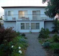 Salty Grape Beach House - Rent Accommodation