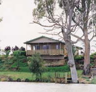 Mundic Grove Cottage - Rent Accommodation