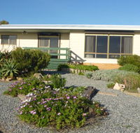 Oaklands Beach House - Rent Accommodation