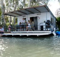 The Murray Dream Self Contained Moored Houseboat - Rent Accommodation