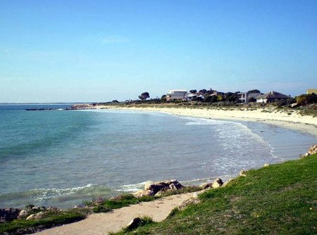 Tobruk Cottage - Rent Accommodation 2