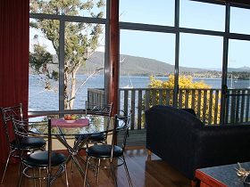 Driftwood Cottages - Beach House - Rent Accommodation 0