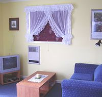 Westbury Brook Cottage - Rent Accommodation