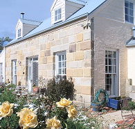Mulberry Cottage Unique BB and Grannie Rhodes Cultural Heritage Shows - Rent Accommodation