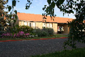 Glasgow Lodge - Rent Accommodation 0