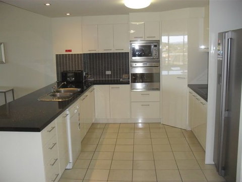 Pandanus Mooloolaba - Rent Accommodation 2