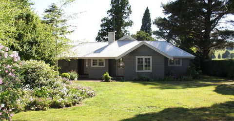 Book Barn Cottage - Rent Accommodation 5
