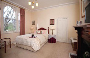 Spring Hill ACT Rent Accommodation
