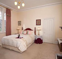 Camelia Cottage - Rent Accommodation