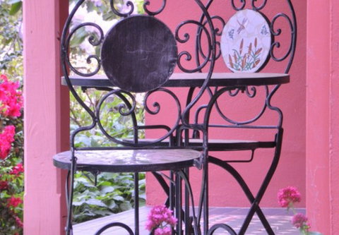 Camelia Cottage - Rent Accommodation 4