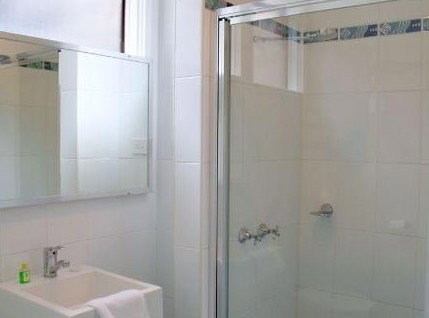 Como Holiday Apartments And Tropical Nites Motel - Rent Accommodation 3