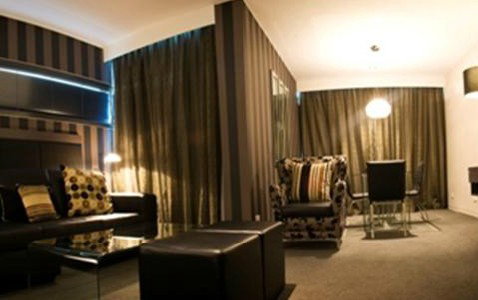 Emporium Hotel - Rent Accommodation 6