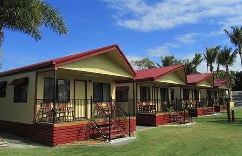 Big 4 Capricorn Palms Holiday Village - Rent Accommodation 0