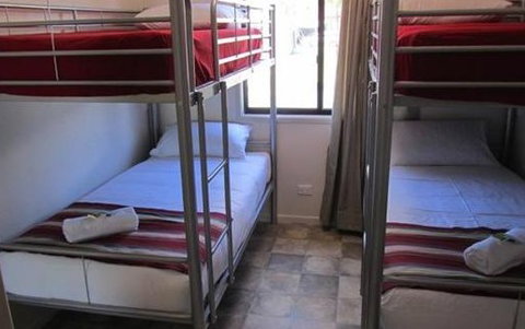 Big 4 Capricorn Palms Holiday Village - Rent Accommodation 1