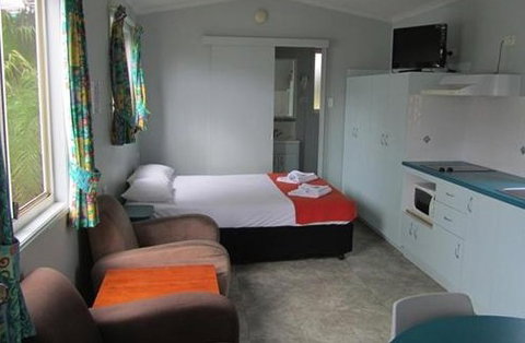 Big 4 Capricorn Palms Holiday Village - Rent Accommodation 3