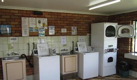 Big 4 Capricorn Palms Holiday Village - Rent Accommodation 5