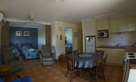 Driftwood Motel & Holiday Units - Rent Accommodation 4