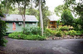 Gumnut Glen Cabins - Rent Accommodation 4