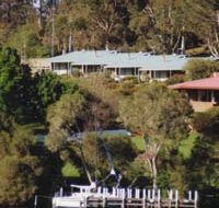 Gipsy Point Luxury Lakeside Apartments - Rent Accommodation