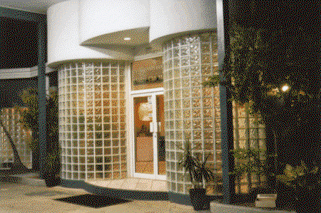 Gladstone Palms Motor Inn - Rent Accommodation 0