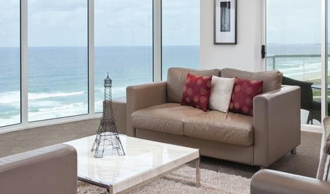 Mint Broadbeach - Rent Accommodation 0