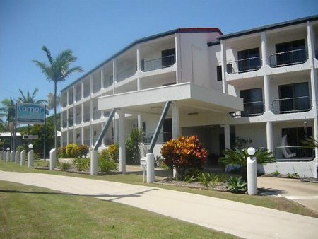 L'Amor Holiday Apartments - Rent Accommodation 2