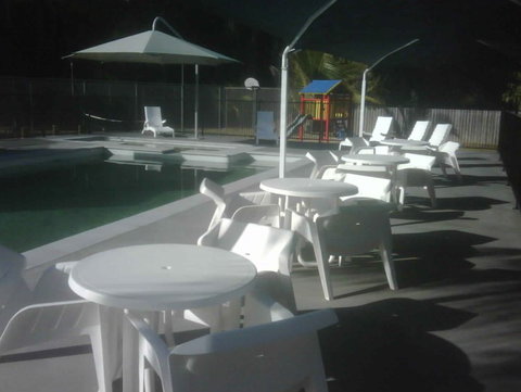L'Amor Holiday Apartments - Rent Accommodation 5