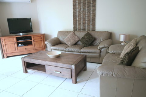 Dockside  Mooloolaba - Rent Accommodation 3