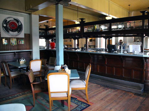 Mile End Hotel - Rent Accommodation 1