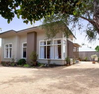 Driftwood Beach Cottage - Rent Accommodation