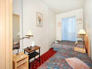 AUSSIE LODGE  - Rent Accommodation 0