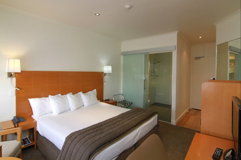 Quality Hotel Gateway Devonport - Rent Accommodation 1