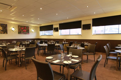 Quality Hotel Gateway Devonport - Rent Accommodation 5