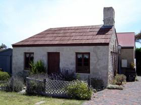 Patsy Ryan Cottage Complex - Rent Accommodation 0