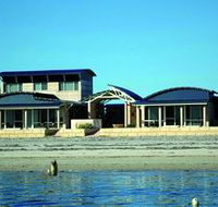 Baird Bay Ocean Eco Apartments - Rent Accommodation