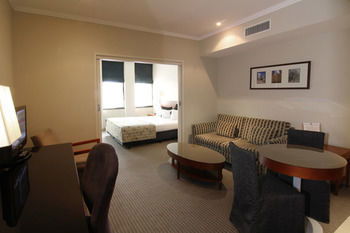Quality Hotel Batman's Hill On Collins - Rent Accommodation 10