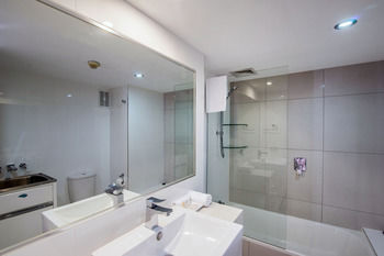 Newport Mooloolaba - Rent Accommodation 87