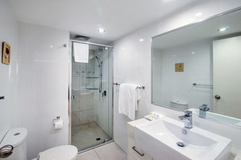 Newport Mooloolaba - Rent Accommodation 92