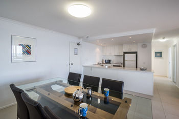 Newport Mooloolaba - Rent Accommodation 94